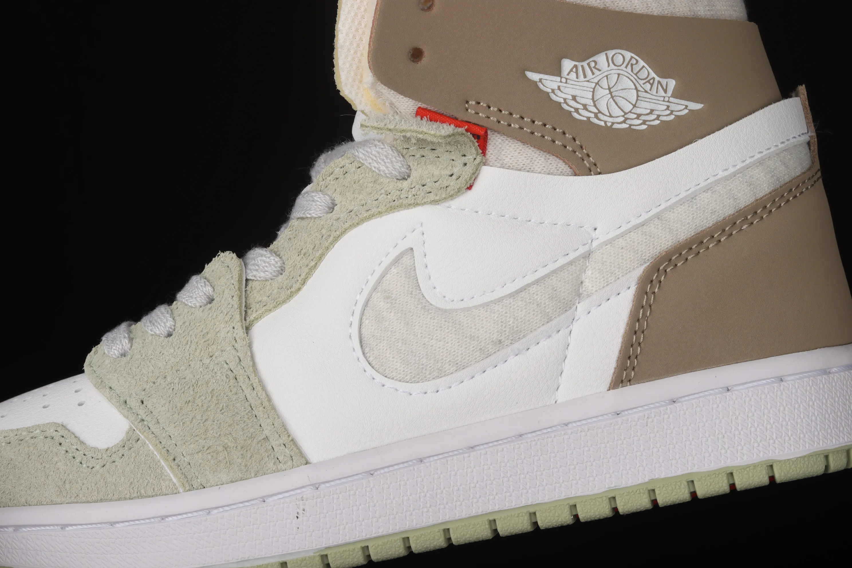All categories Air Jordan Jordan series basketball shoes Air Jordan 1 High Air Jordan 1 Zoom Air CMFT AJ1 Joe 1 Milk Brown CT0979-102